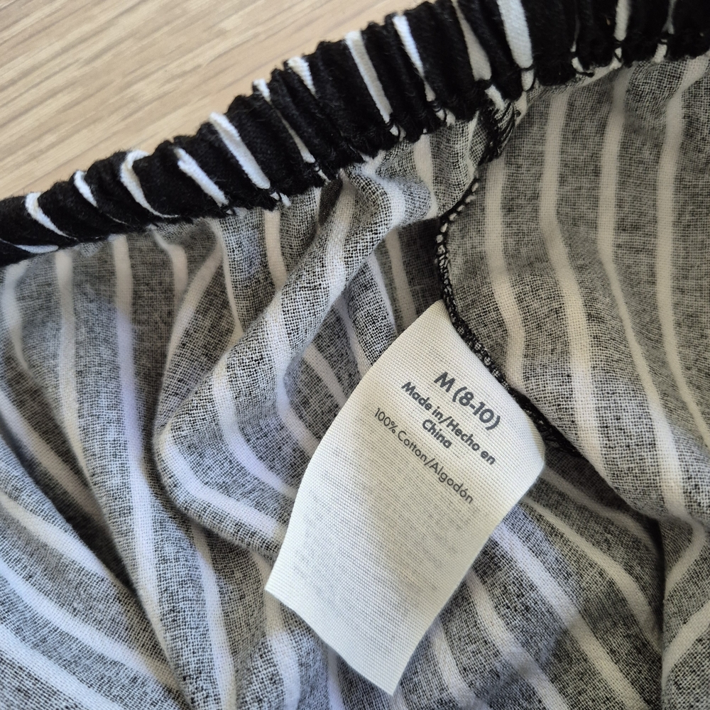 No Boundaries Black and White Pinstripe Wide-Leg Pants - Picture 4 of 12